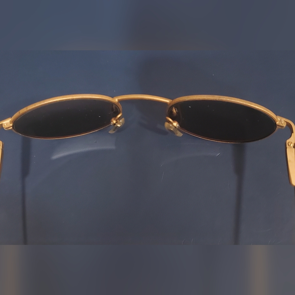 Fossil Vintage 1996 Brushed Gold Sunglasses - Picture 6 of 11